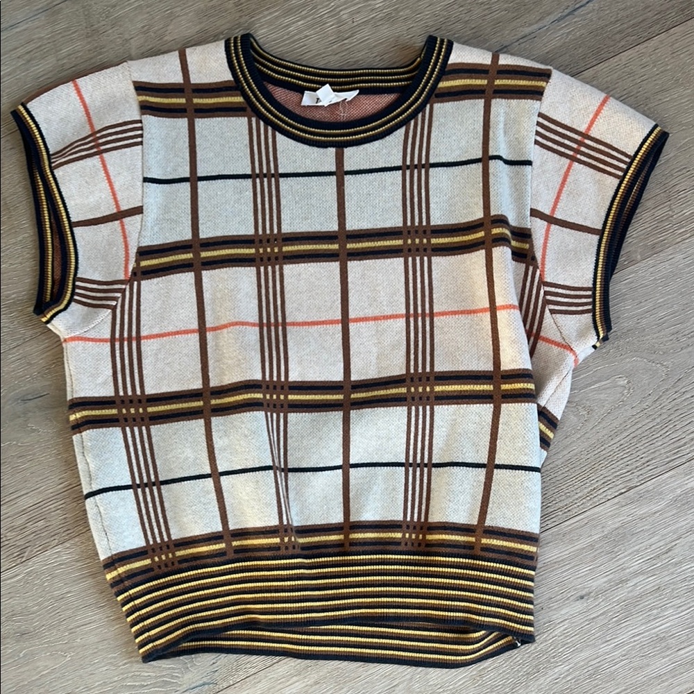 THML Plaid Short Sleeve Sweater Top